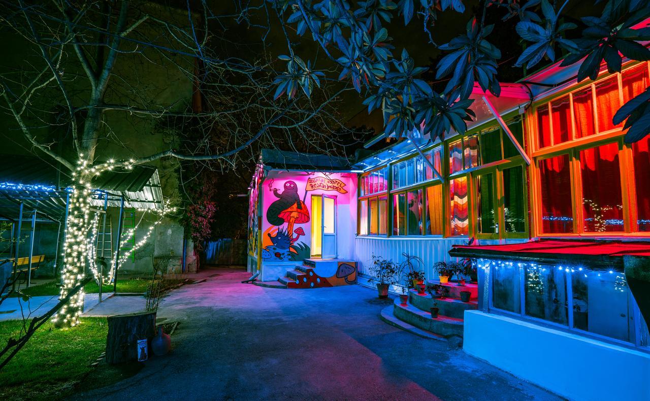 Zgarbi Hostel Tbilisi Exteriér fotografie
